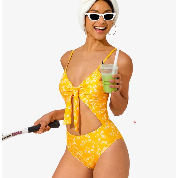 HALARA Other - Brand New Halara Med One Piece Padded Swimsuit.